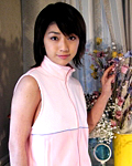 斉藤萩子
